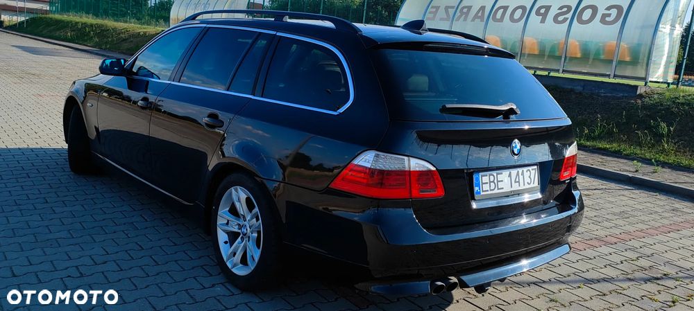 BMW Seria 5 525d xDrive Touring - 5