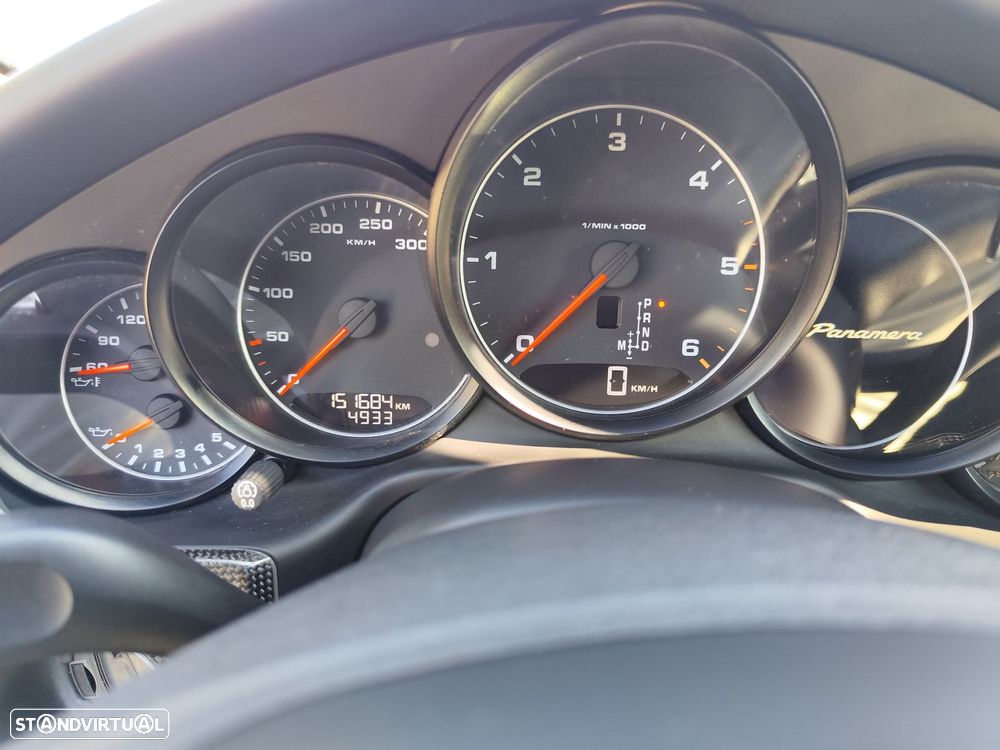 Porsche Panamera Diesel Platinum Edition - 10