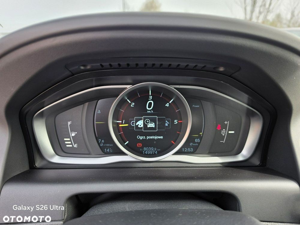 Volvo XC 60 D4 Momentum - 38