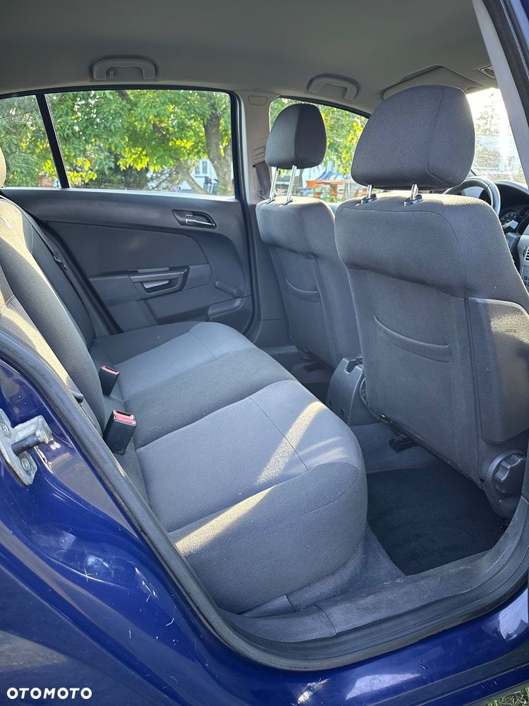 Opel Astra III 1.4 Enjoy - 16