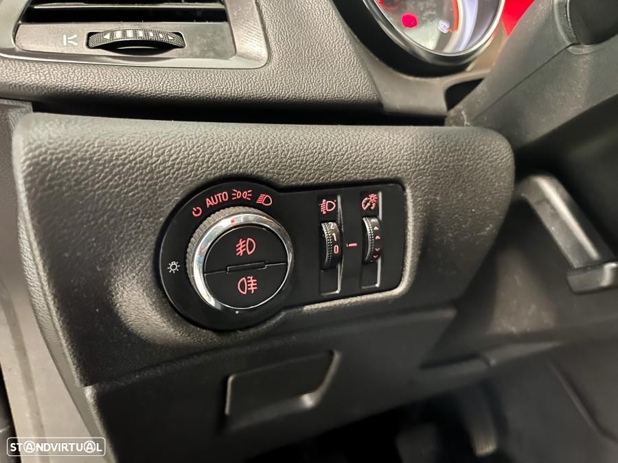 Opel Astra 1.7 CDTi Cosmo - 9