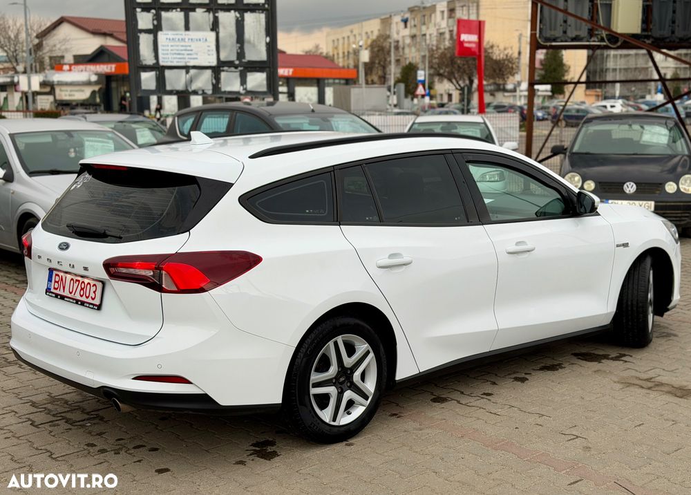 Ford Focus 1.5 EcoBlue Start-Stopp-System Aut. COOL&CONNECT - 4