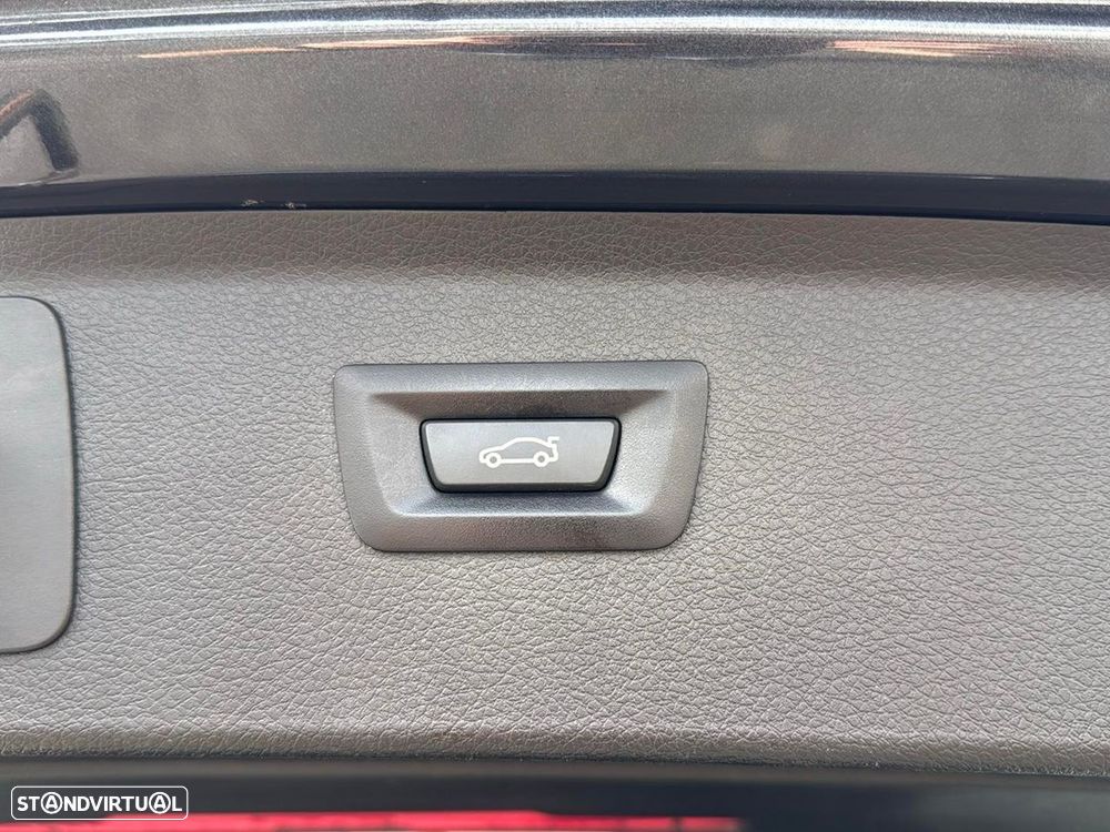 BMW 225xe Active Tourer Pack M - 19