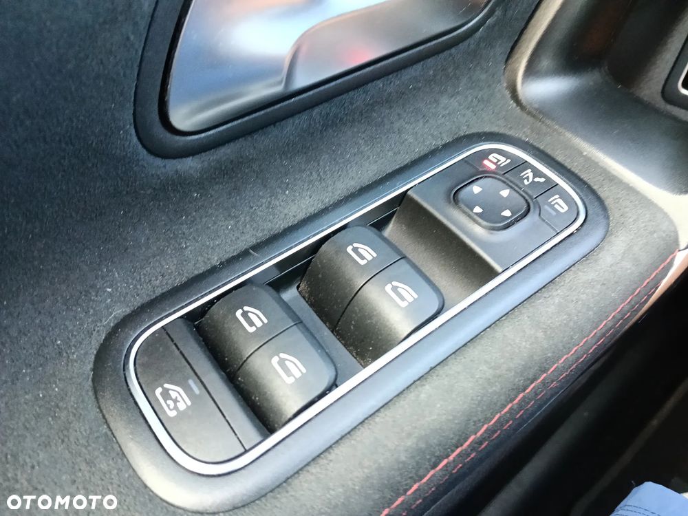 Mercedes-Benz CLA 180 d 7G-DCT AMG Line - 24