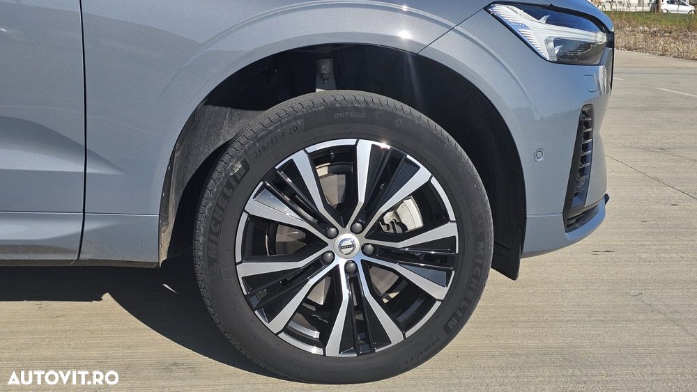 Volvo XC 60 Recharge T8 AWD AT Ultimate Dark - 17