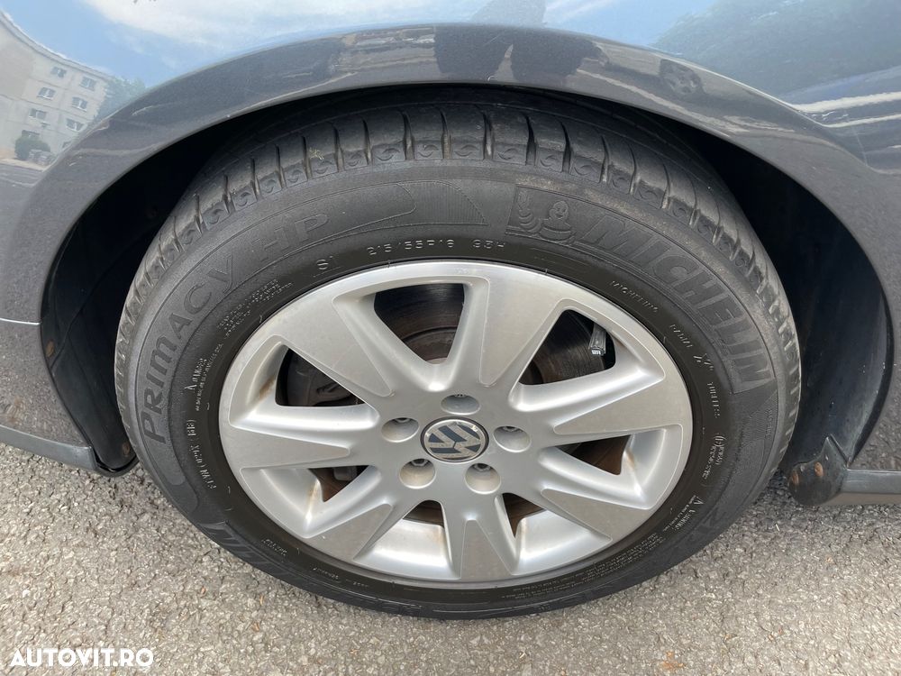 Volkswagen Passat 2.0 TDI DPF Sportline - 14