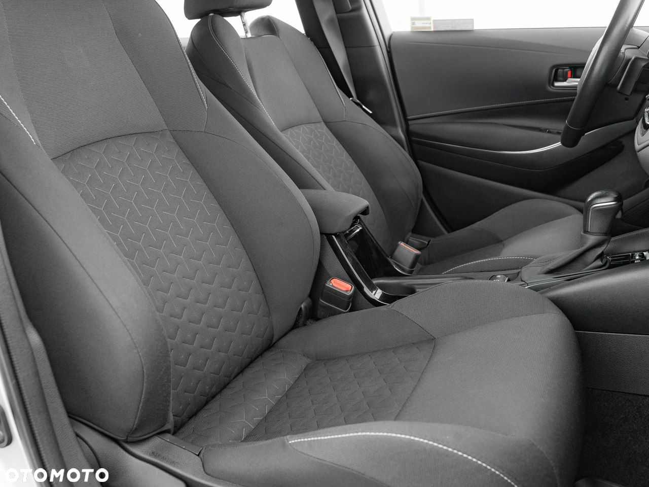 Toyota Corolla - 33