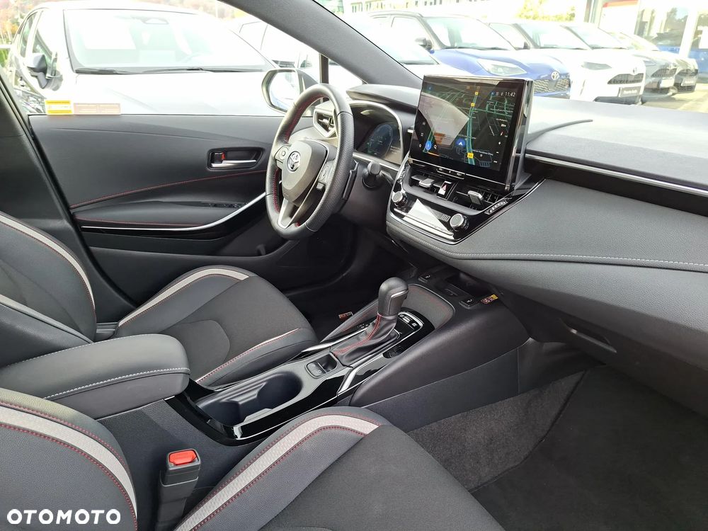 Toyota Corolla 2.0 Hybrid GR Sport Dynamic - 11