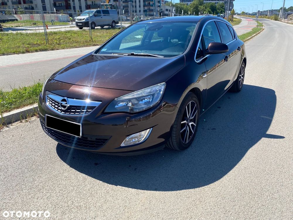 Opel Astra 1.7 CDTI Cosmo S&S - 2