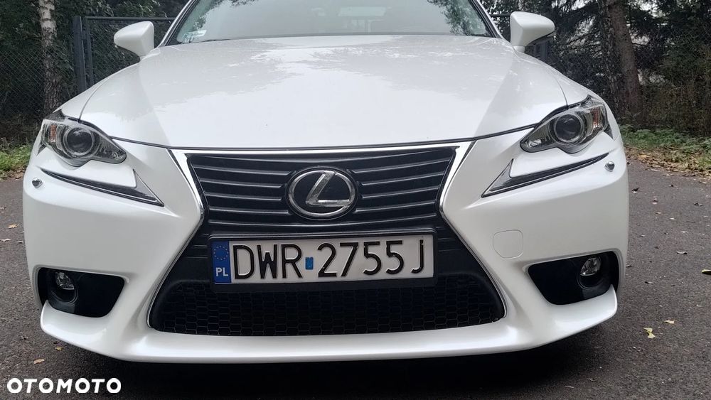 Lexus IS 200t Elite - 27