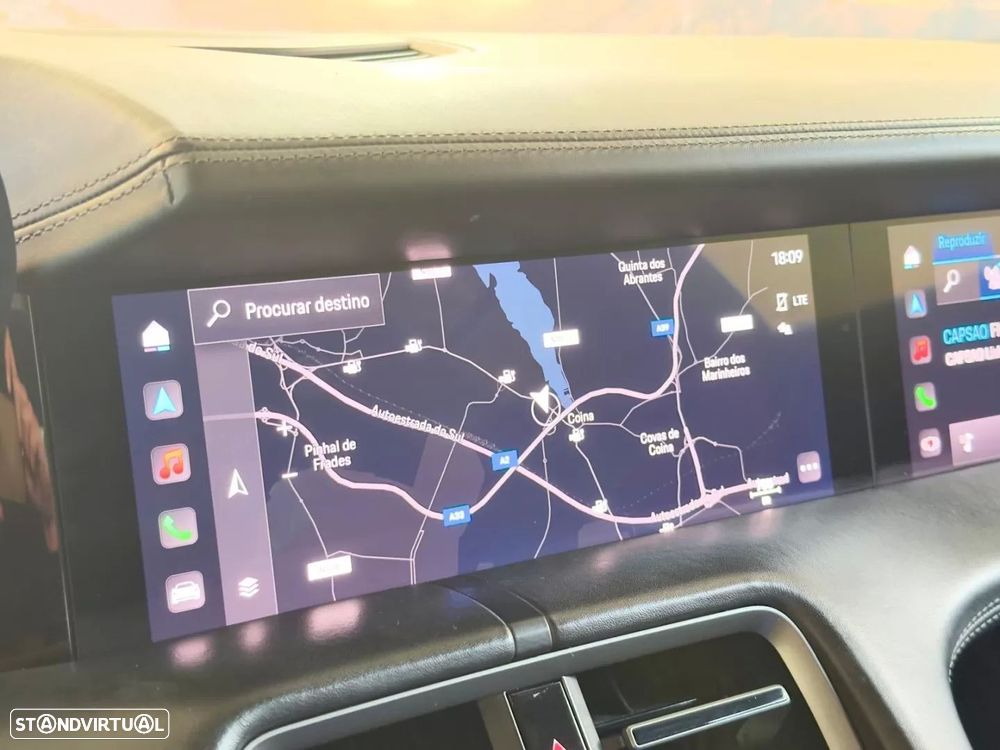 Porsche Taycan 4S - 33