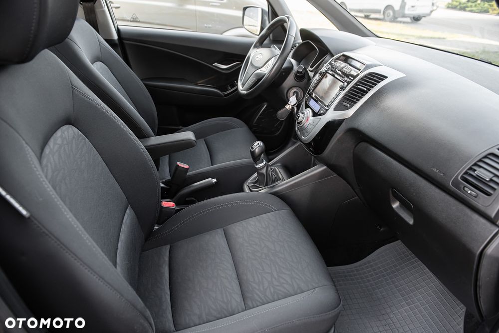Hyundai ix20 1.6 Premium - 31