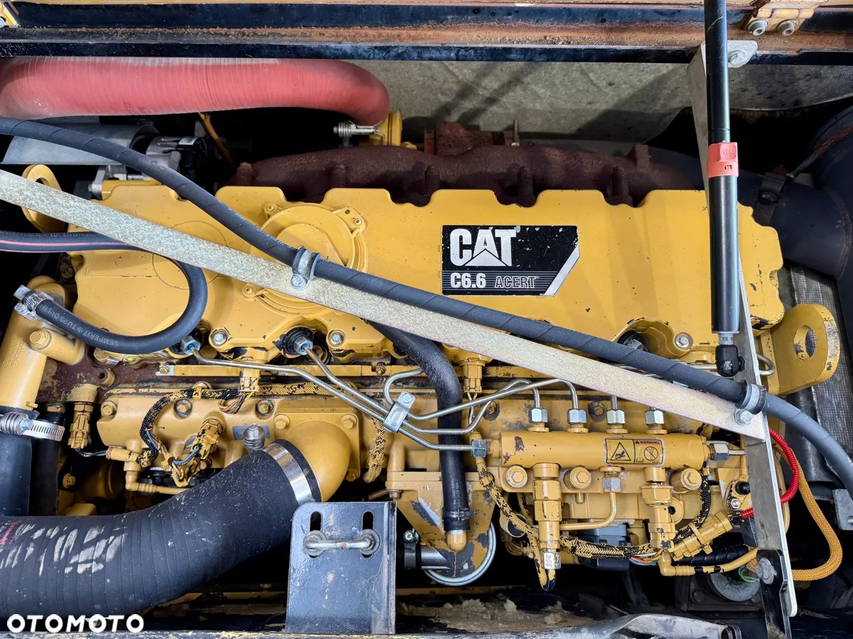 Caterpillar M318D - 11