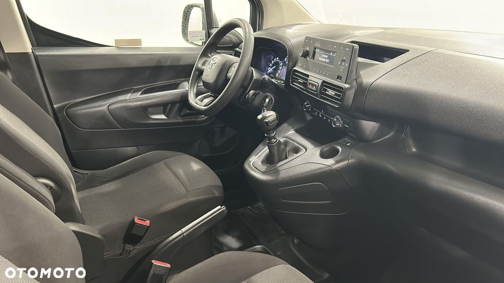 Toyota Proace City - 15