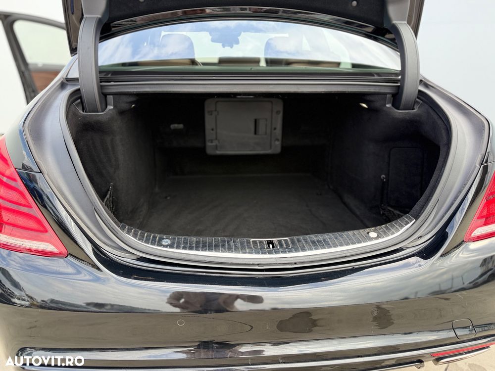 Mercedes-Benz S 500 4MATIC Aut - 30