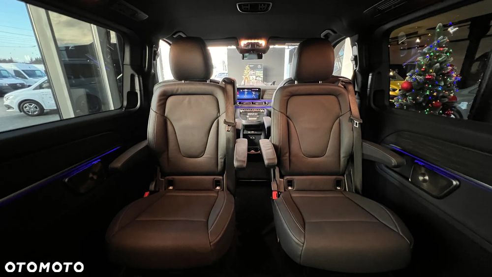 Mercedes-Benz Klasa V - 10