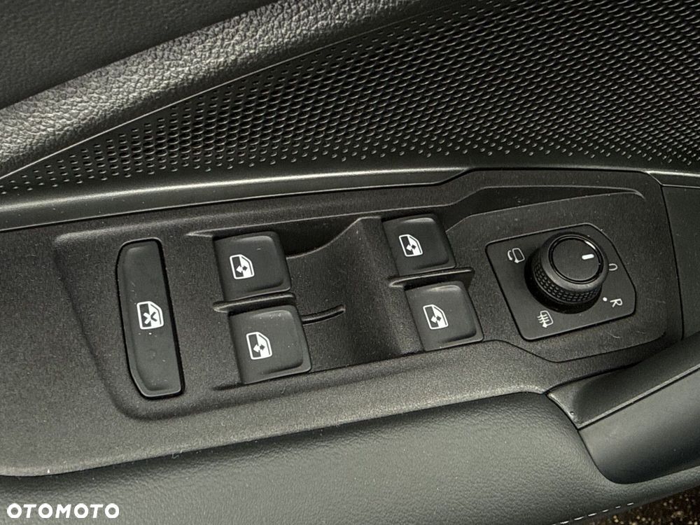 Volkswagen Tiguan 1.5 eTSI Life Plus DSG - 23