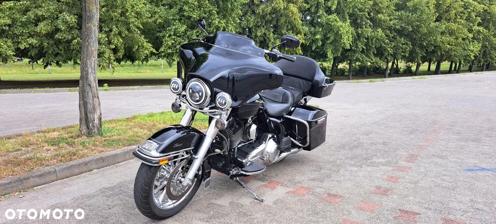 Harley-Davidson FLH Electra Glide - 7