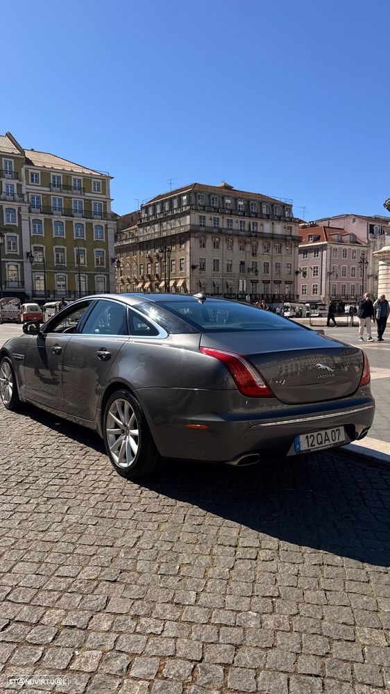 Jaguar XJ 3.0 D V6 LWB Premium Luxury - 21