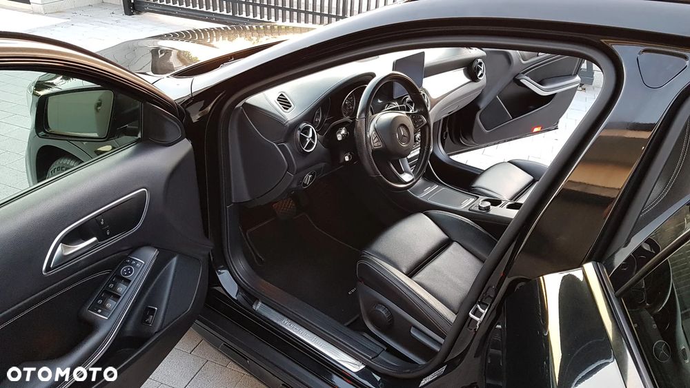 Mercedes-Benz GLA 180 7G-DCT AMG Line - 6