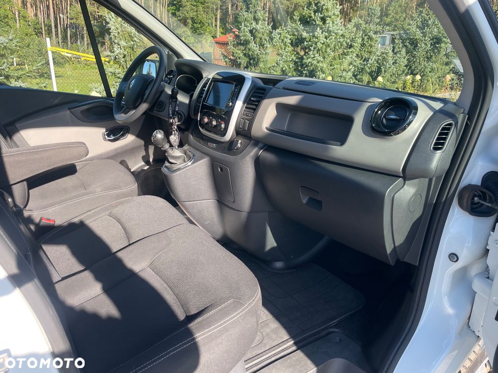 Renault Trafic - 23