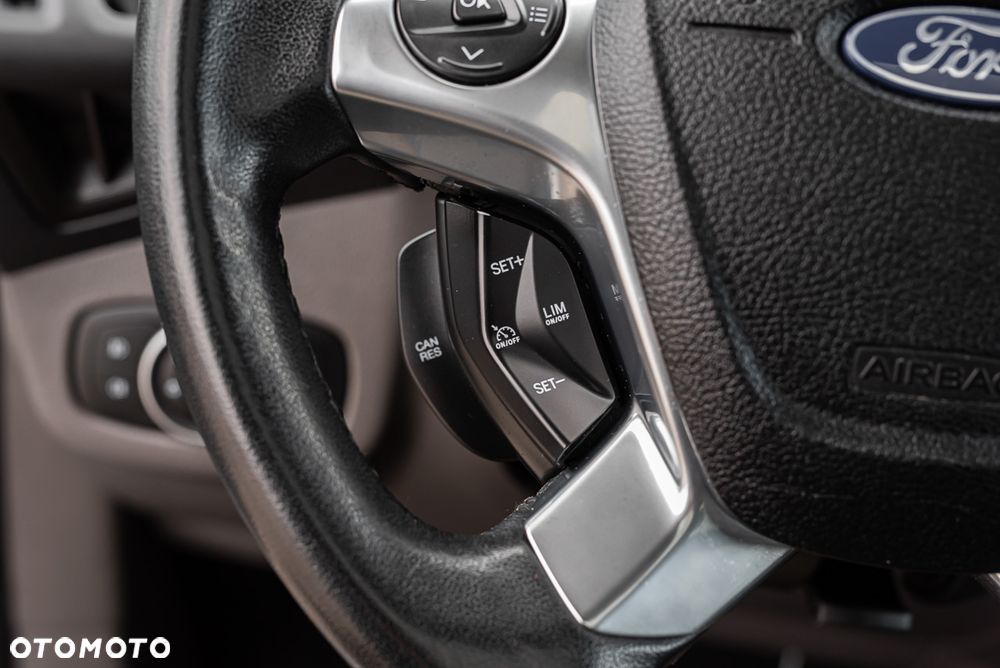 Ford Tourneo Connect Grand 1.5 TDCi Start/Stop Titanium - 26