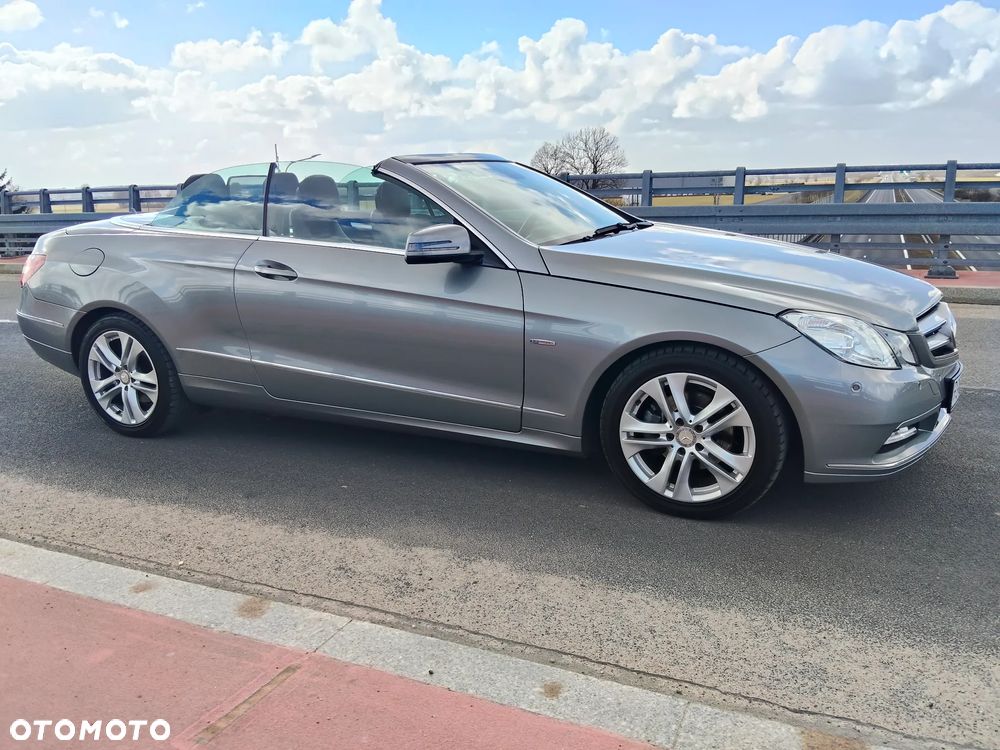 Mercedes-Benz Klasa E 220 CDI DPF BlueEFFICIENCY Automatik Avantgarde - 5