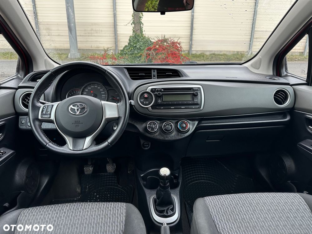 Toyota Yaris 1.0 VVT-i - 11