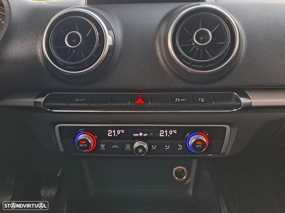 Audi A3 Sportback 1.6 TDI Attraction - 24