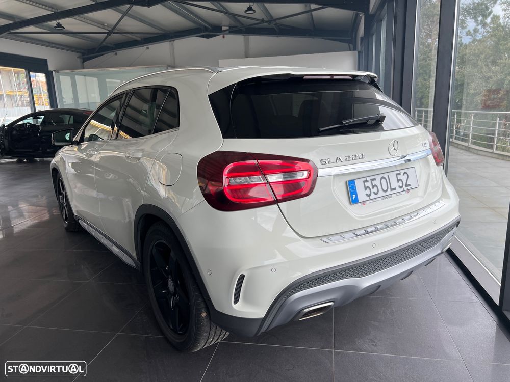 Mercedes-Benz GLA 220 - 2
