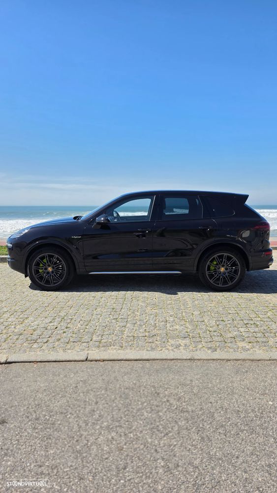 Porsche Cayenne S - 6