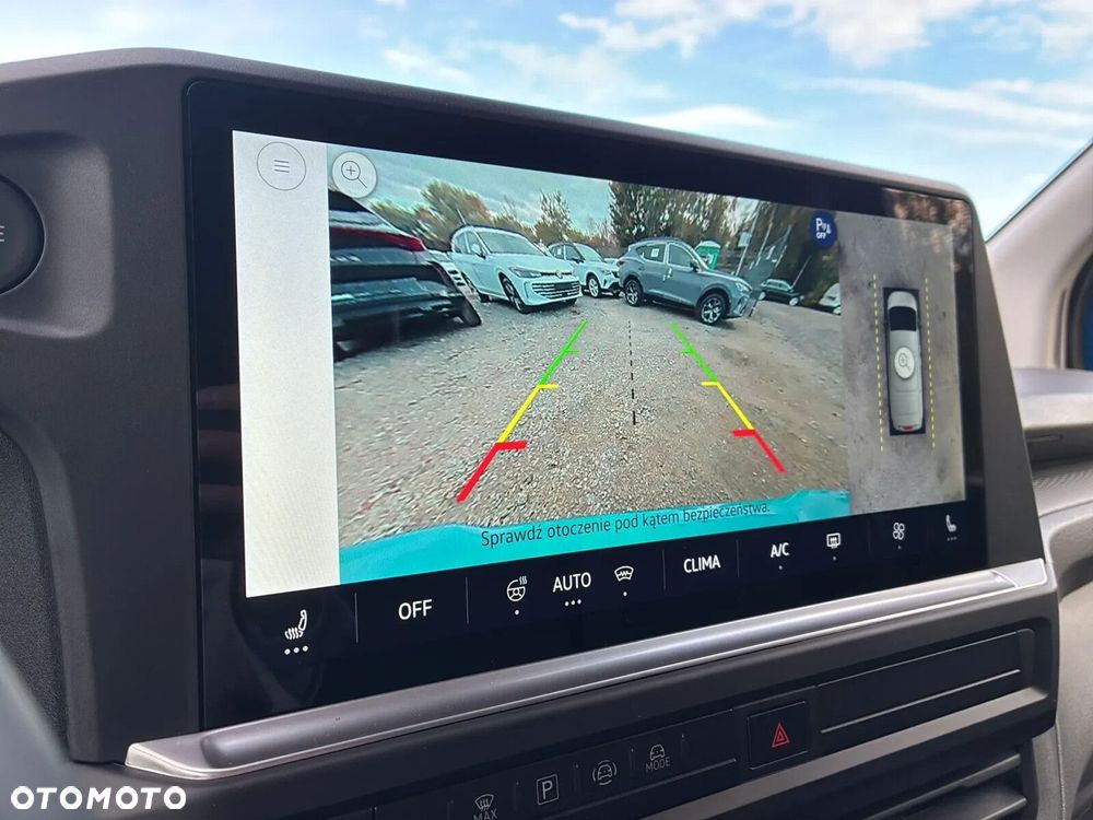 Volkswagen Transporter Kombi TDI L2H1 M1 - 25