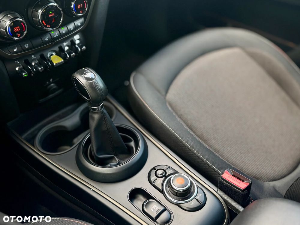 MINI Countryman Cooper SE ALL4 Classic Trim - 10