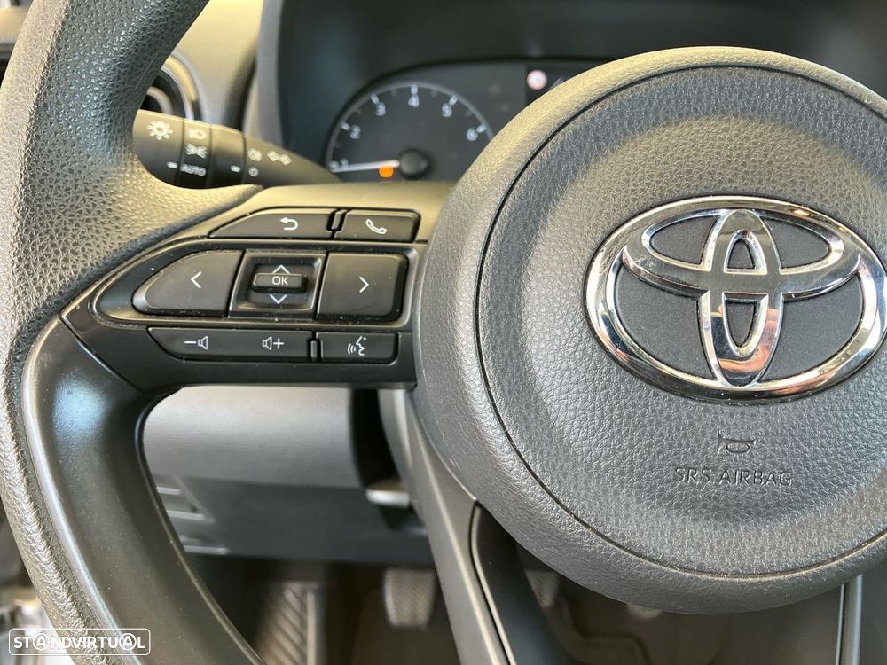 Toyota Yaris - 16