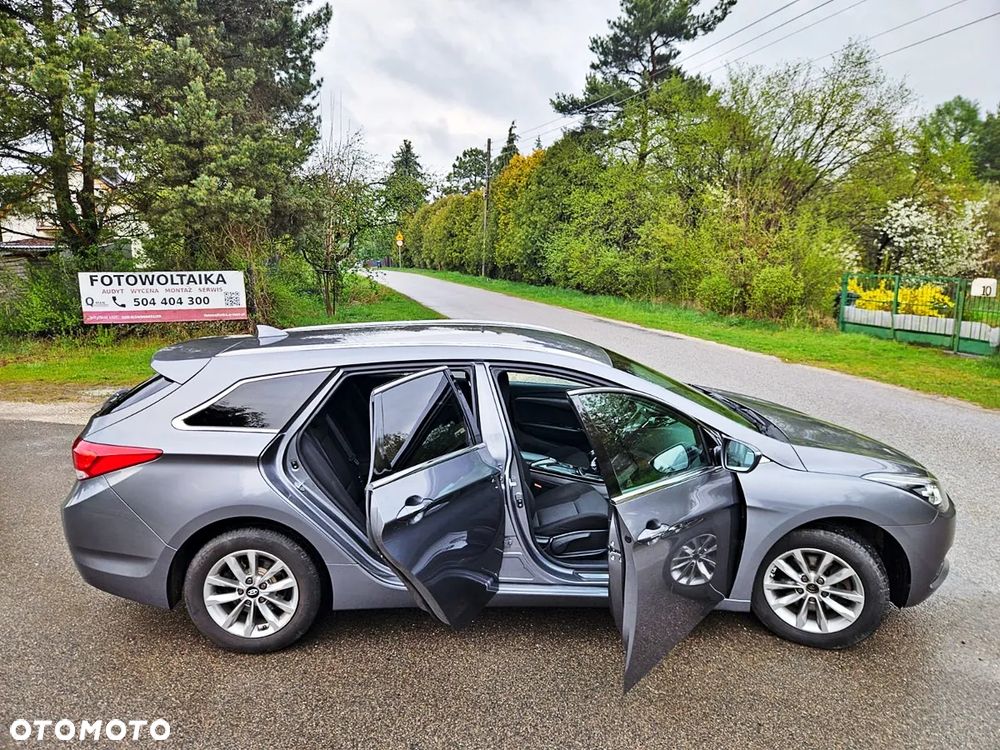 Hyundai i40 Kombi blue 1.7 CRDi Family - 19