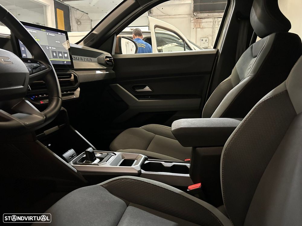 Dacia Duster 1.6 Hybrid Extreme - 44