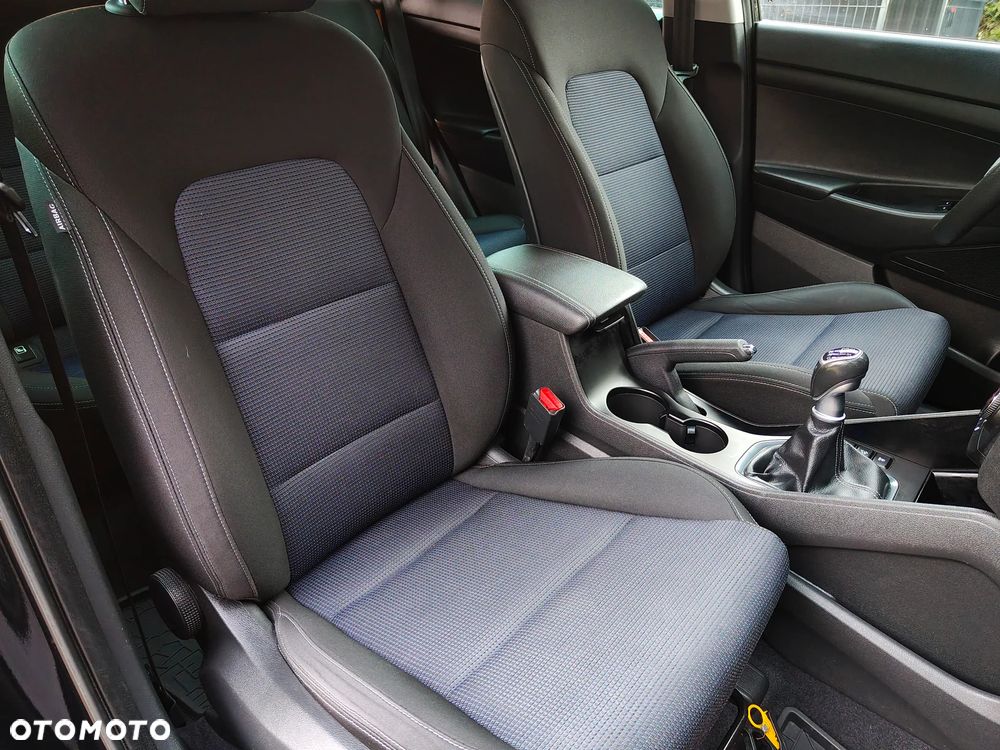 Hyundai Tucson 1.6 GDi 2WD Select - 33