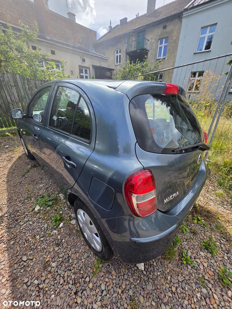 Nissan Micra 2010 photo 2