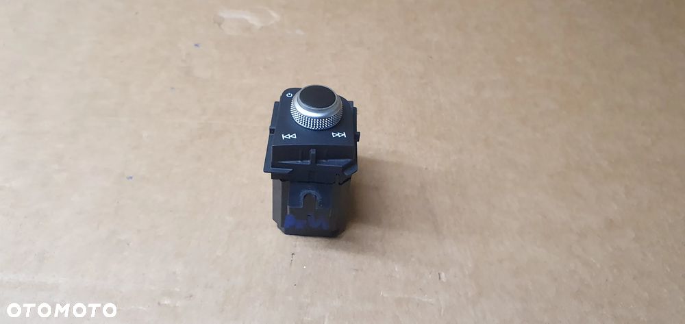 Kontroler pokrętło regulacji głośności Audi A4 B9 8W1919616 - 2