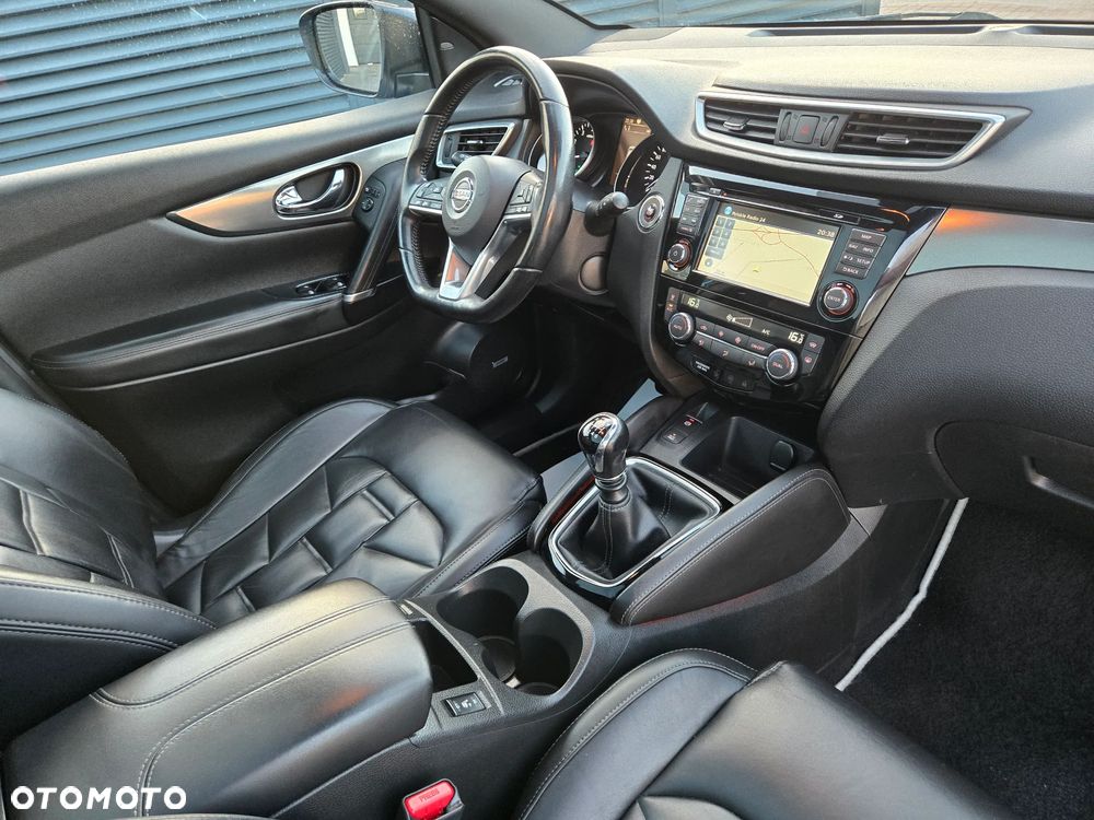 Nissan Qashqai 1.6 DIG-T Tekna+ - 26