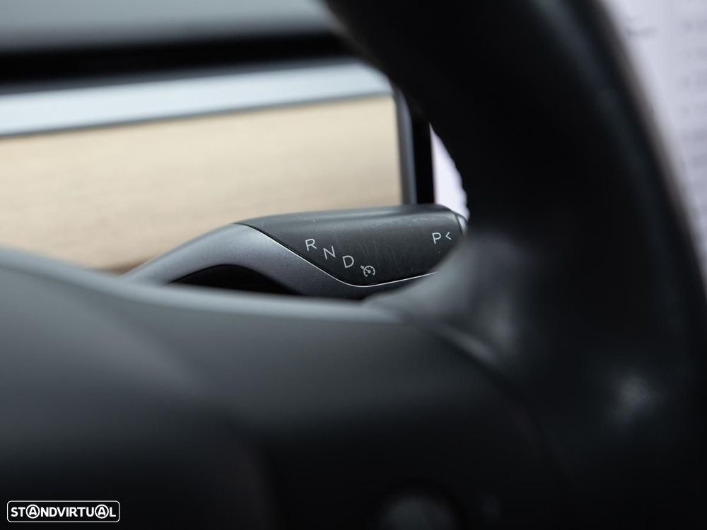 Tesla Model 3 Long Range Tração Integral — fotografia 18