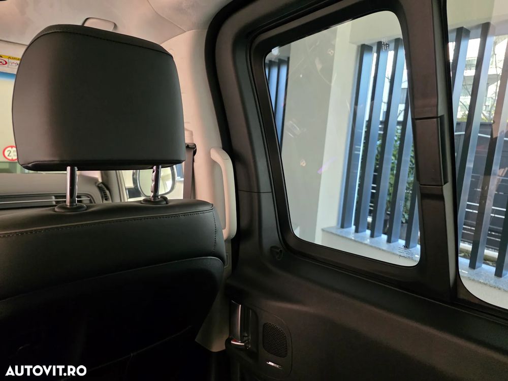 Hyundai Staria 2.2 CRDi Allrad Signature - 27