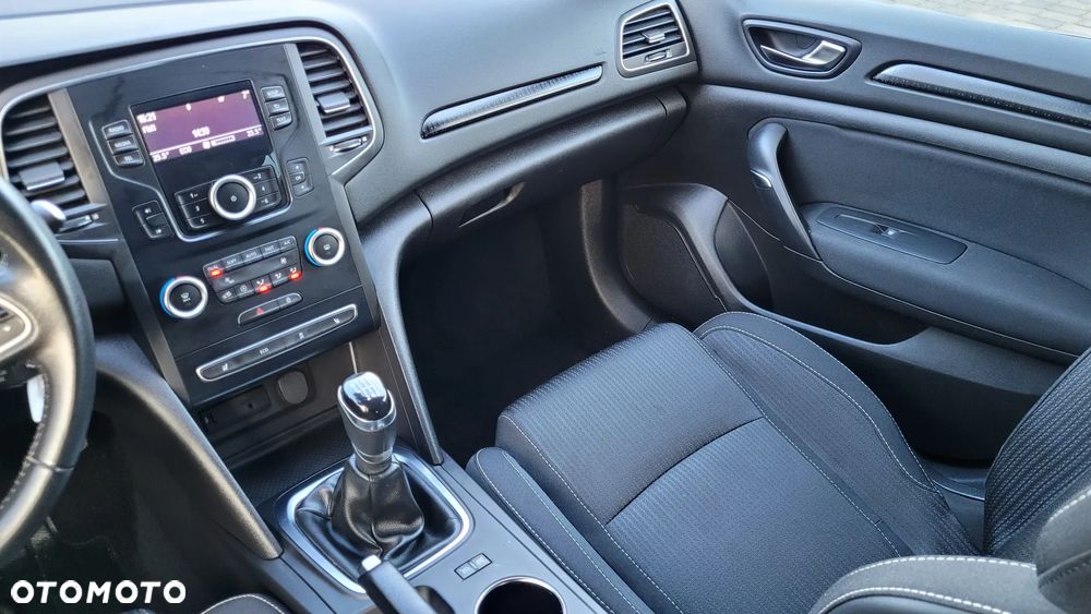 Renault Megane 1.2 Energy TCe Life - 25