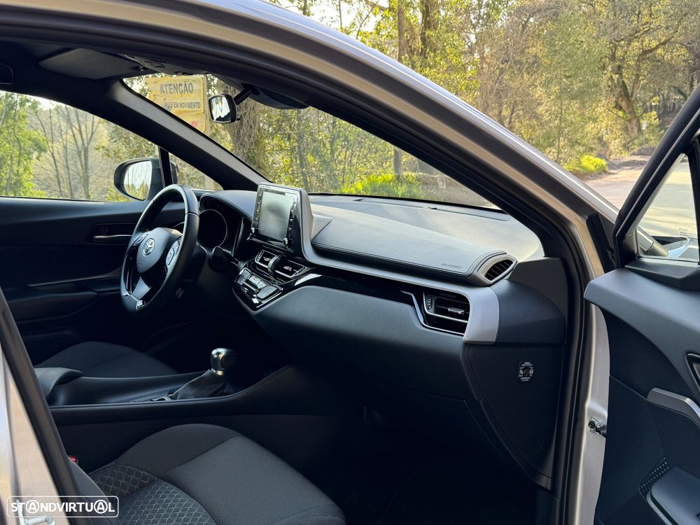 Toyota C-HR 1.8 HSD Comfort+P.Style - 46