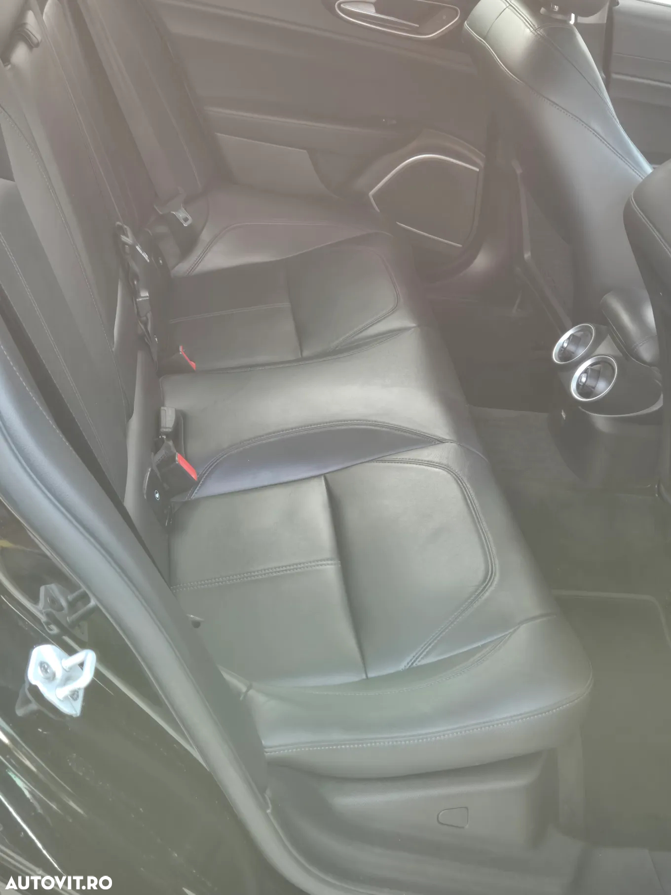 Alfa Romeo Giulia 2.0 Turbo AWD AT8 Veloce - 11