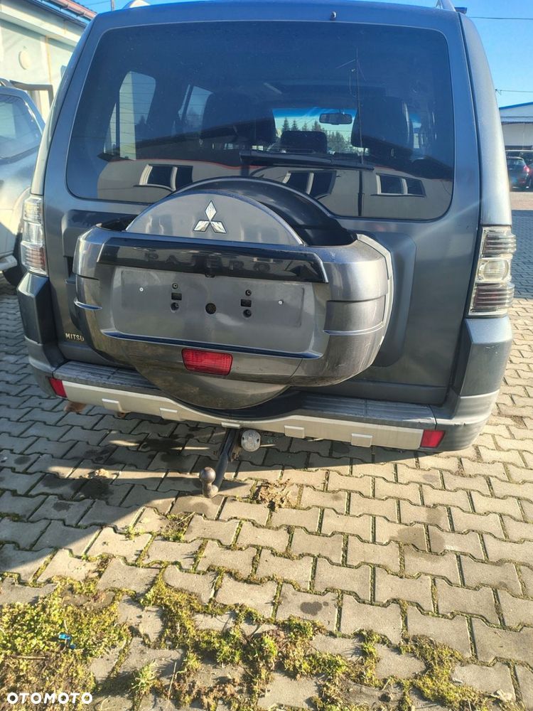 MITSUBISHI PAJERO IV 5D KLAPA BAGAŻNIKA Z SZYBĄ KOMPLETNA - 1