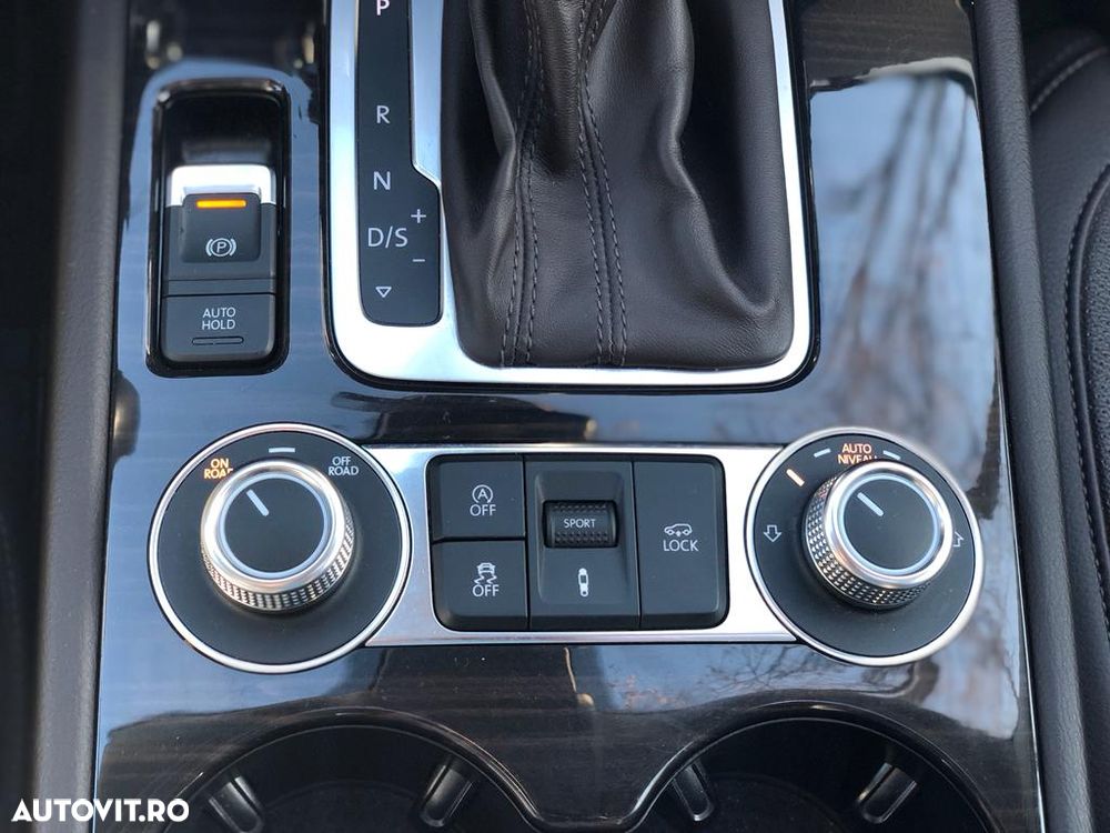 Volkswagen Touareg V6 TDI BMT Supreme Plus - 12