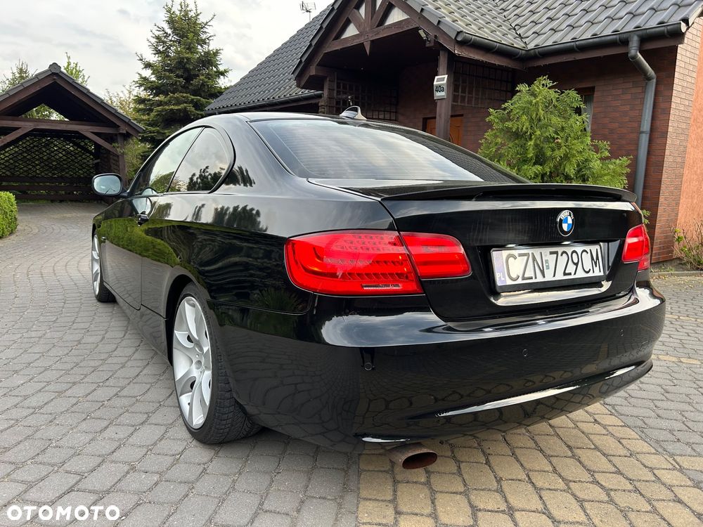 BMW Seria 3 320i M Sport Edition - 12