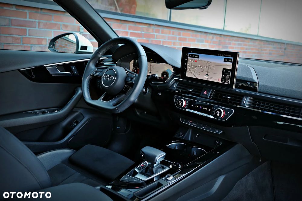 Audi A4 Avant 35 TFSI mHEV S Line S tronic - 15