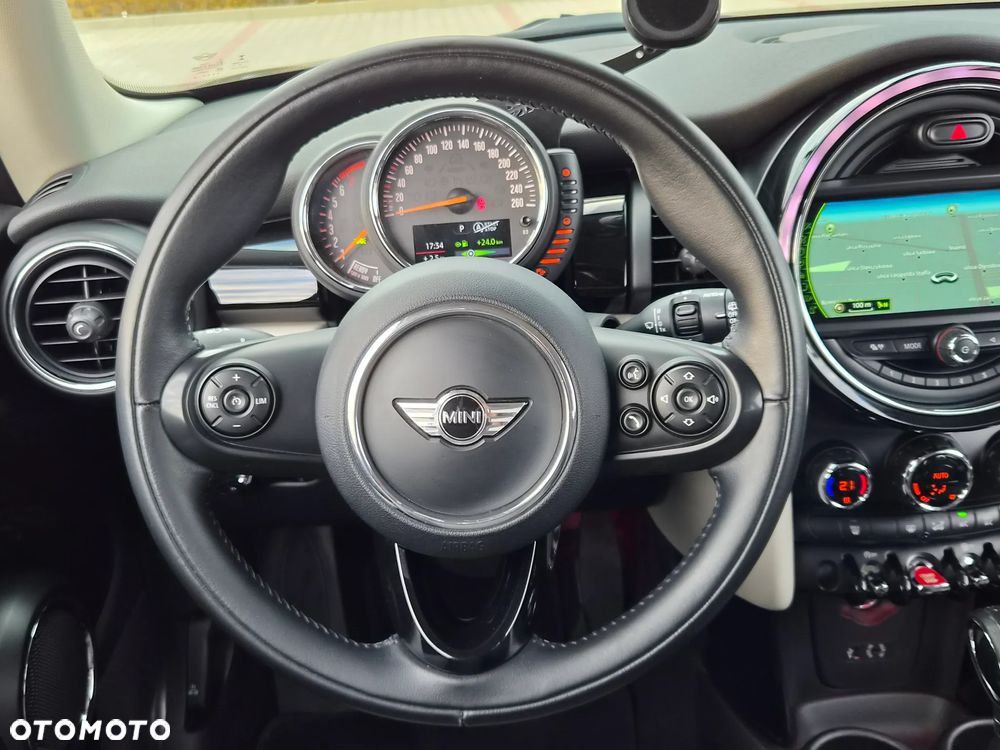 MINI Cooper Seven Chili - 17